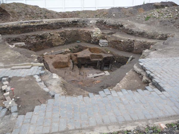 Hungate site, and building.