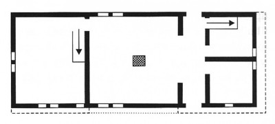 Figure 1: Plan of Bayleaf illustrating the asymmetrical nature of early open hall houses, with the ‘upper’ solar to the left, open hall in the middle and ‘lower’ service area to the right. According to Johnson the open hall carried meaning at three levels. “At the physical level, it directly moulded circulation patterns within the house around its centrality. At the level of formal symbolic code, it acted as an explicit structuring of space along socially hierarchical, patriarchal lines. At the level of spatial text, it signified several different things: it asserted comimmality and community, but also denoted inequality and segregation at the same time” (Johnson 1993a, 59; 2010, 67; Harris 1993, 66).