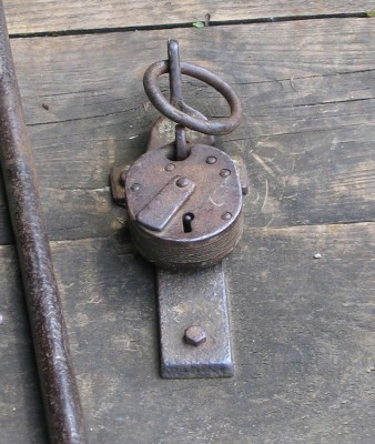 Lock, Chatsworth. Credit: author.