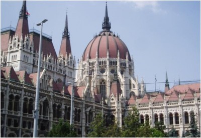 The second largest Houses of Parliment in the world! (credit: author)