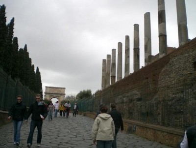 View up the Via Sacra showing the Temple of Roma and Venus (credit: author).